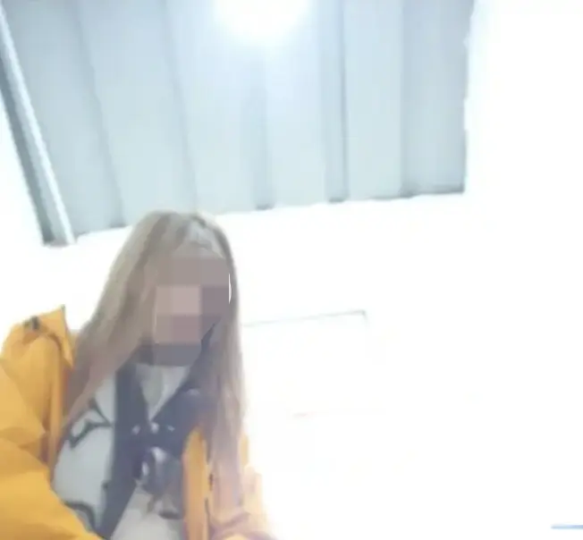 木木同学厕所事件《抖音木木黑色工装裤厕所》-原视频完整版无删减免费观看-高清资源网盘在线下载