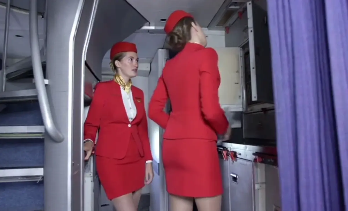 《法国空姐2019(多塞尔航空)》电影资源下载-手机免费观看全集-法国空姐免费在线观看高清完整版
