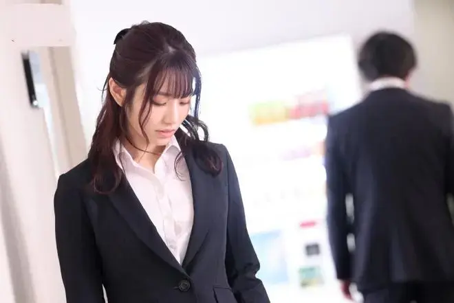 《和部长一起去出差旅》高清未删减中字在线观看-日本伦理电影完整版资源下载-全程无广告免费播放