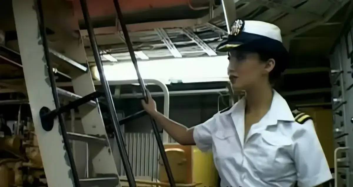 《军舰上的女兵》未删减版在线看全集-《军舰上的女兵》高清完整版免费观看-全网同步更新资源