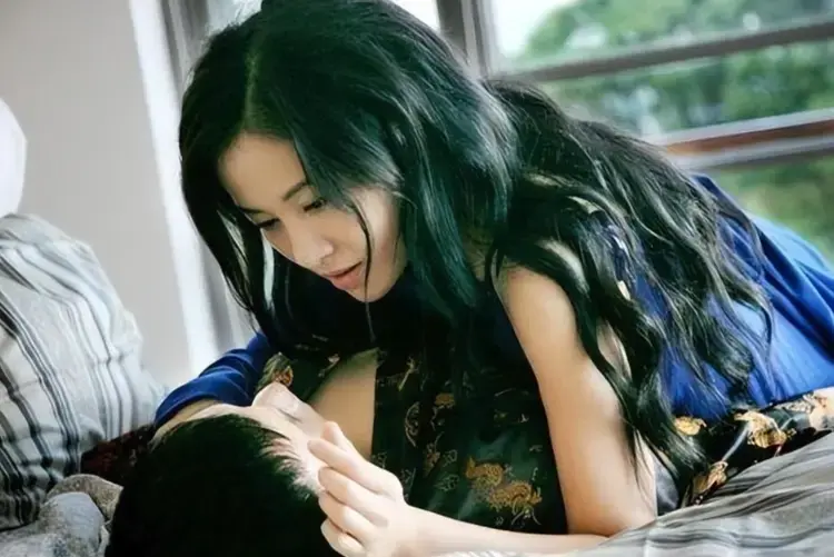 韩国电影《嫂嫂情事》1080P高清完整版在线观看-《嫂嫂情事》未删减版免费播放-高清画质无广告